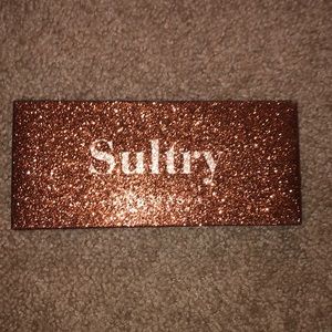 Anastasia Beverly Hills Sultry eyeshadow palette
